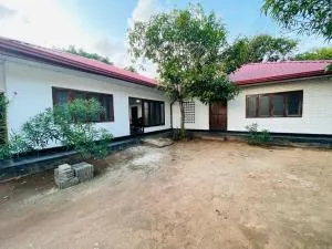 EESTEE Mount - 拉维尼亚山