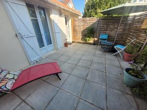 Petite Maison avec son jardin et accès indépendant à 14 mn de paris