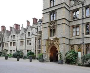 Nutfield Priory Hotel & Spa - Merstham