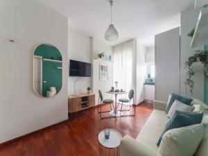 The Best Rent - One-bedroom apartment with a terrace in Corso Sempione