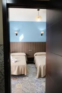 Hospedium DLJ Hostal La Paz Marmolejo Parking Gratis - Lopera