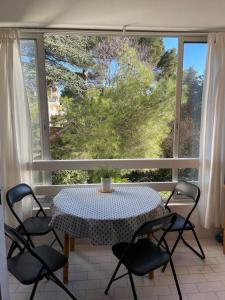 La Mascotte de Sète studio cabine Pking