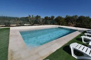 Amplia Casa de Campo con Piscina - Caserío Asprillas