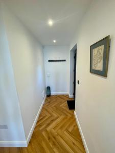 The Cottage - full property rental