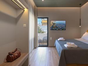 YaPe Coastal Suites at Alimos Beach