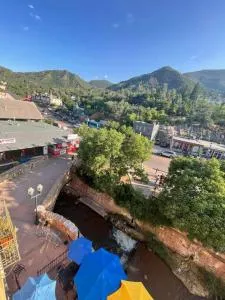 Manitou Incline Retreat - 马尼温泉