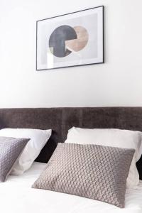 Ballu Place de Clichy Cosy Studio