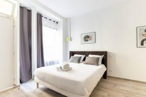 Ballu Place de Clichy Cosy Studio