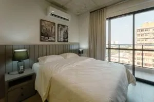 Moderno e Central - CA905 - 马林加