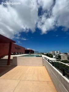 New Business Centric Loft with gym and pool