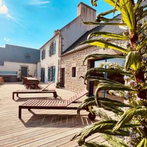 Maisons de vacances Maison Maillots et Bigorneaux, 15 pers, jacuzzi, 40m de la mer : photos des chambres