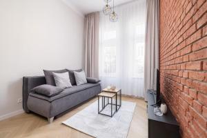Studio apartment - Berka Joselewicza 5 street