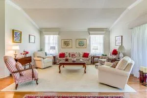 Walk to Golf and Pool Pet-Friendly Villages Home - Weirsdale