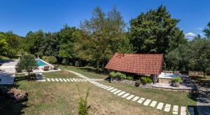 Villa Uljar with additional Chalet - exclusive Istria, Jakomici - Ubytování bez kategorie ve městě Pićan