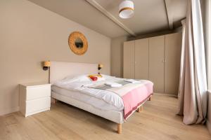 Appartements Standing 4 chambres et 4 salles de bains face marche de Wazemmes Lille : photos des chambres