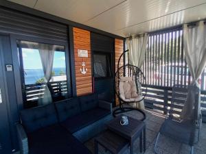 Mobile Home L&L 