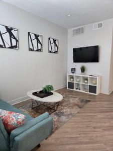 Cozy 1bedrm1bedair mattress