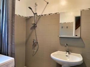 Chalets Domaine de Grezelou : photos des chambres