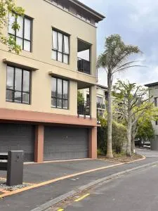 newmarket fully furnished 2 bedrooms - Newmarket