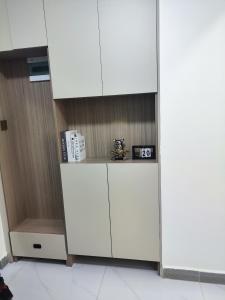 Silent Nights at Lolas