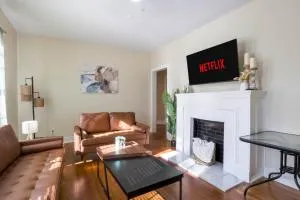 Backyard Beauty Bungalow in Jackson - Canton