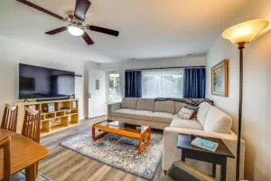 Less Than 1 Mi to Dwtn Valparaiso Family Home - Knox