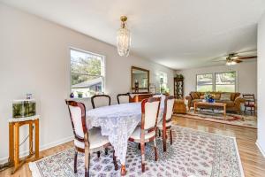 Private Deck Berkeley Springs Getaway!