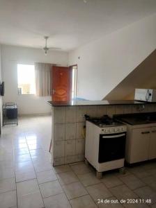 Ap 2 dormitórios Rio Tavares 32