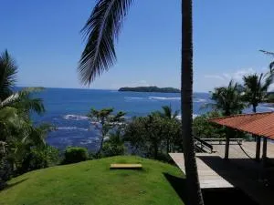 Hostal Surfers Paradise - La Barra Número Uno