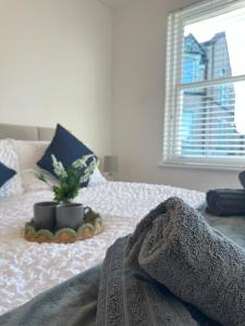 Curwen Apartment - 2 Bedrooms - Sleeps 6