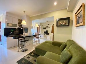 Cozy Living 2BR Apartment at Gateway Ahmad Yani Cicadas By Travelio