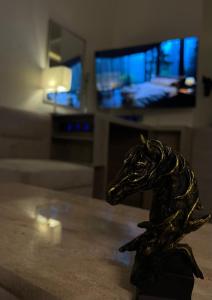 استديو مكتبي فندقي متكامل الخدمات Studio with office and full service