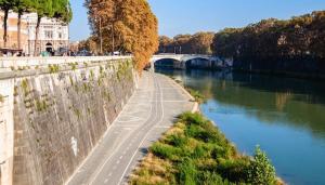 Triple room a few steps from Tiber