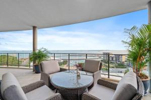 ZenLux 4BR Waterfront Penthouse Pad 270 Panoroma