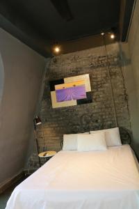 Lavender Hotel 202 - Nam Đuống, Thượng Thanh, Long Biên