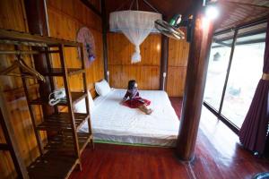 Phòng Giường Đôi Nhìn Ra Núi (Double Room with Mountain View)