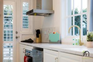 The French Country Cabin in Gordon