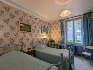 Chambre Glycine 3 pers, ferme familiale, près des châteaux - FR-1-591-697 - Buzançais