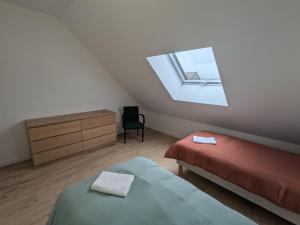 Maisons de vacances Gite 1 Les Ratys : charme, calme et confort pres d-Orleans - FR-1-590-523 : photos des chambres