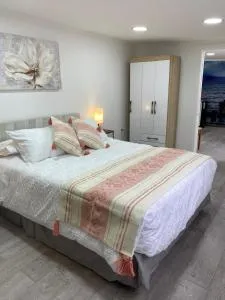 Hostal Like Home - Puerto Laforest