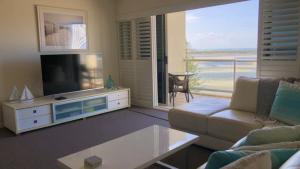 The Moorings Unit 906