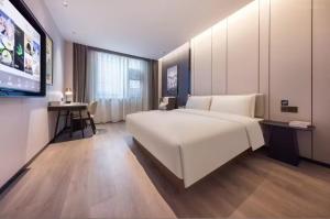 Atour Hotel Nanjing South Station University of Aeronautics - 4hvězdičkové hotely ve městě Nan-ťing