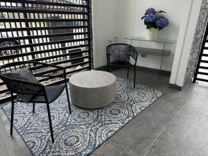 Newly Constructed Winsome Village - A Galleria Area