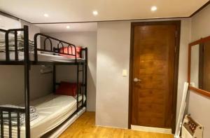 Phòng Gia Đình (Family Room)