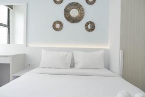 Nice and Elegant Studio at Transpark Cibubur Apartment By Travellio