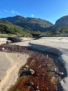 Beachside cottage with breathtaking views