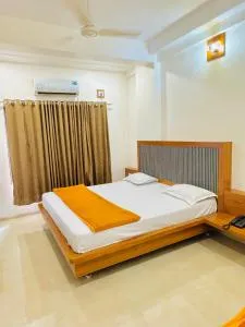 Hotel Sai RBN - Ахмеднагар