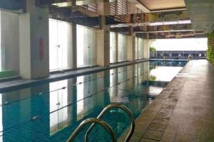 66F 1 BR Penthouse with 2 Balconies Panoramic View