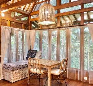 Ubud Auroville bright wooden home with kitchen