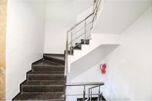 FabHotel Lime Tree Near Yashobhoomi Convention Centre